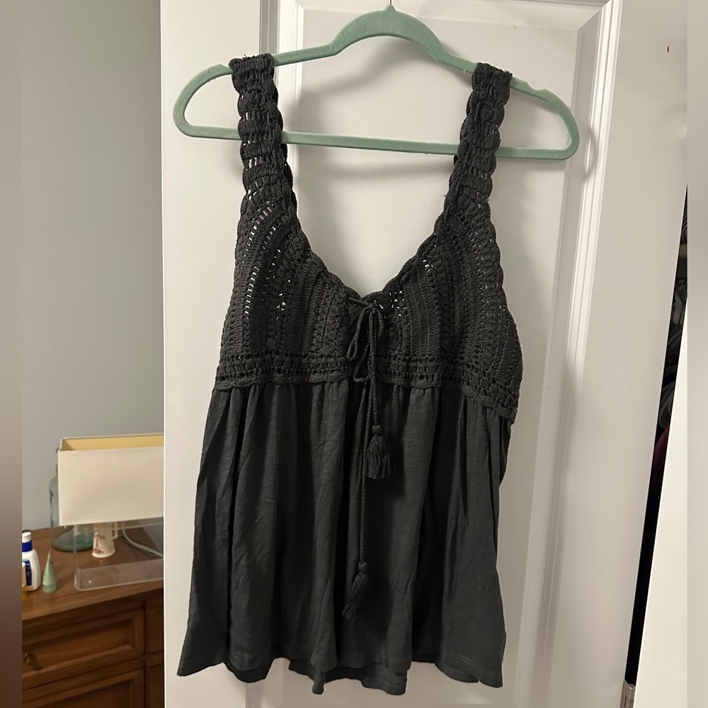 Lucky Brand Grey Tie Front Crochet Tank Top